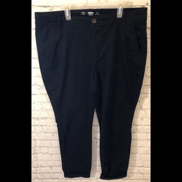 EUC Old Navy black cropped denim jeans - 14 short - Picture 2 of 7